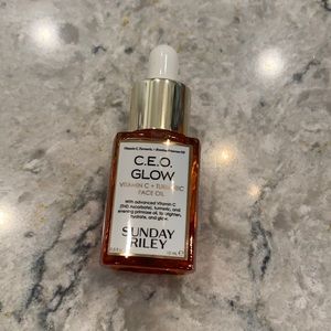 C.E.O. Glow vitamin C + turmeric face oil. NWT
